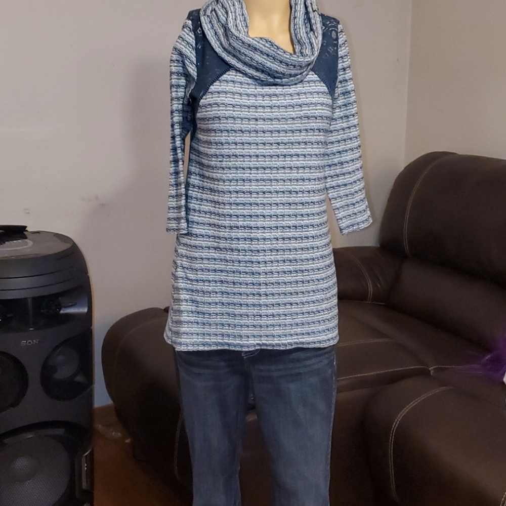Maurices cowl neck sweater size small